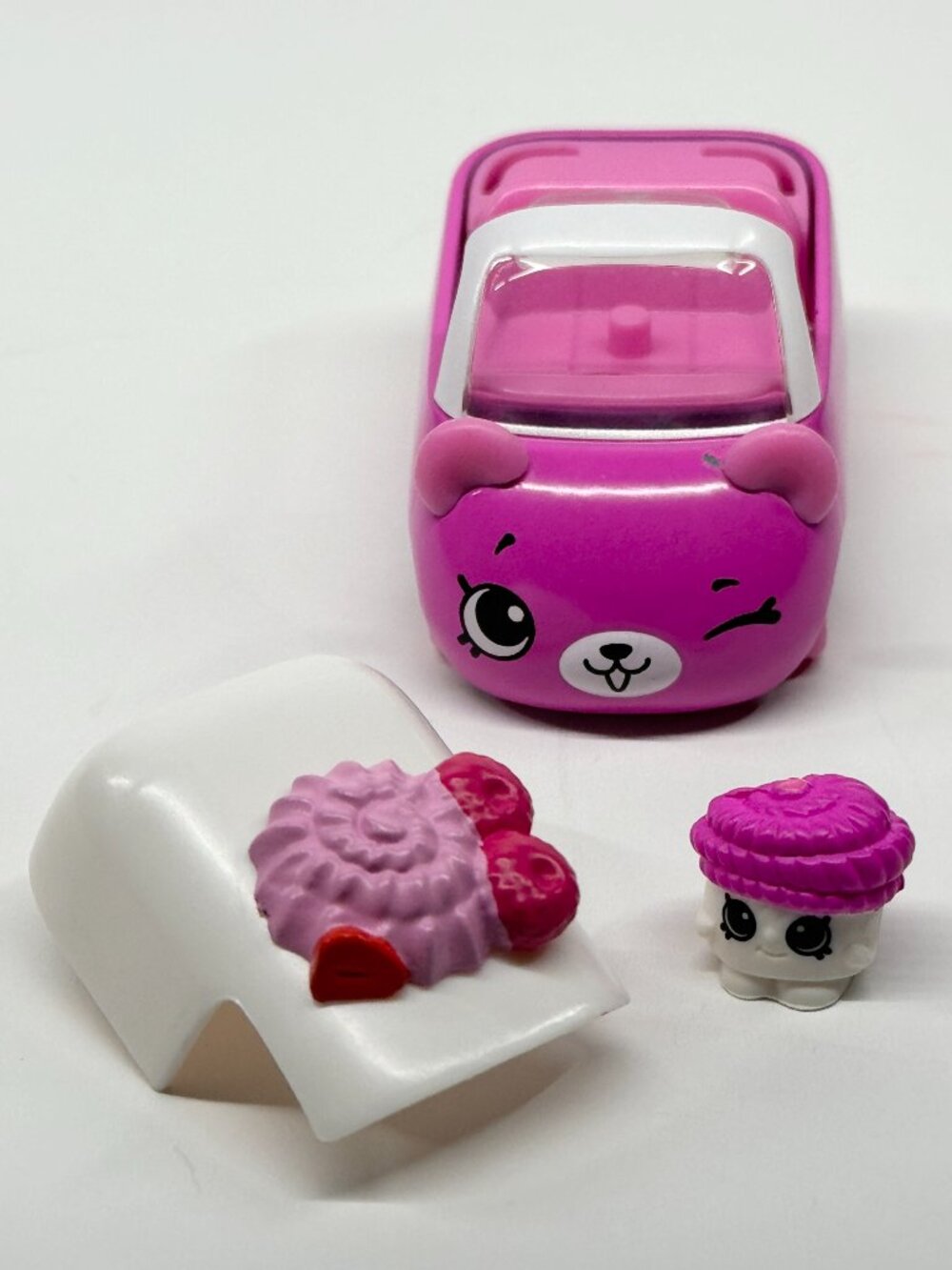 Shopkins FROZEN YOCART SPEEDY SUV Cutie Car S1 #12 Die-Cast Complete with Driver